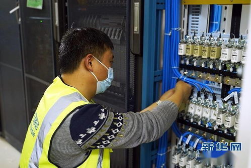 新春走基層 春運通信暢通保障忙，移動通信設備背后的守護者
